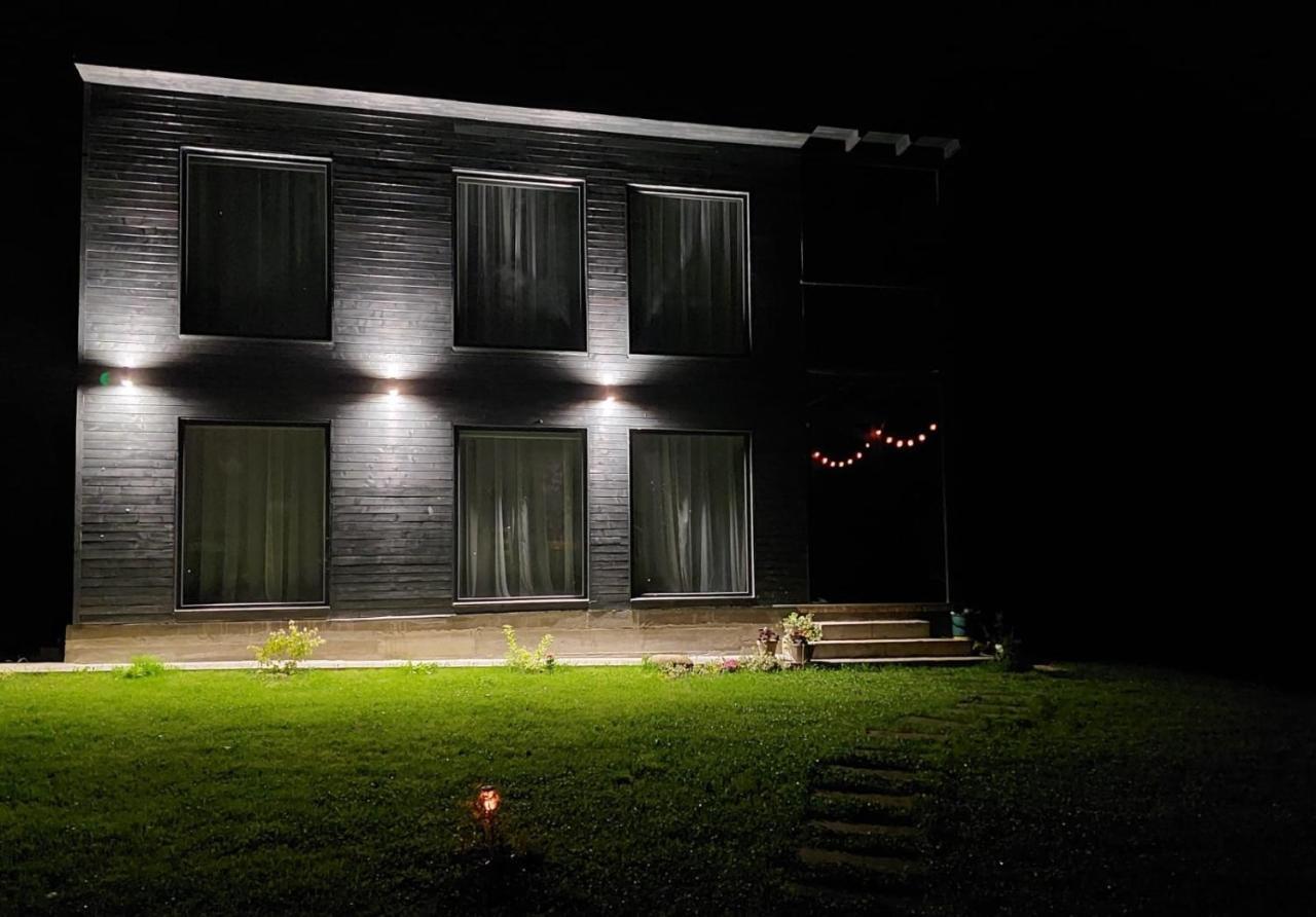 Casa De Pe Un Deal-Provita De Sus-Prahova Exteriér fotografie